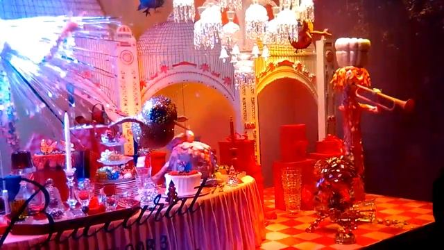 Главная Новогодняя Ёлка Парижа 🎄 Галерея Лафайет/Пра смотреть онлайн