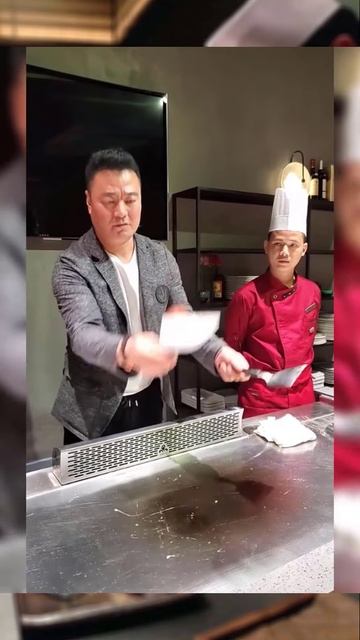 -TvVPOKBrPQ - Lifestyle Beautiful Train Teppanyaki street food,restaurant,BBQ,Pub street#Short#Short