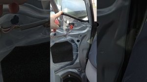 КАК ПОМЕНЯТЬ БОКОВОЕ ЗЕРКАЛО НА ХОНДЕ ИНСАЙТ