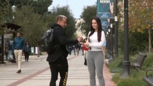 Vitalyzd спрашивает девочек. Озвучка уБила. Пранк.