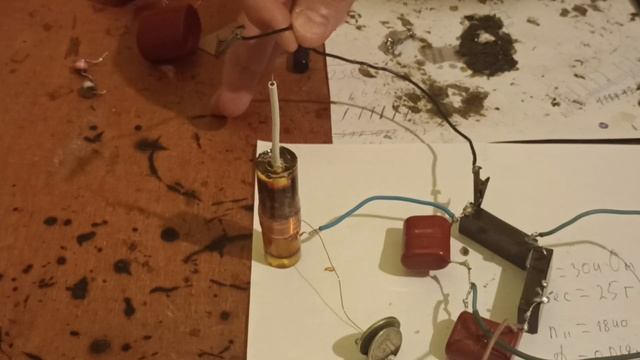 МИНИАТЮРНЫЙ ВЫСОКОВОЛЬТНЫЙ ТРАНСФОРМАТОР БЕЗ ФЕРРИТ? смотреть онлайн