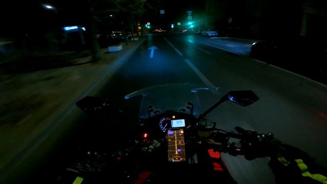 ЕЗДА НА МОТОЦИКЛЕ НОЧЬЮ ПОД МУЗЫКУ смотреть онлайн