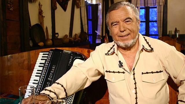 Хисарския поп -Сладко е да любиш омъжена жена смотреть онлайн