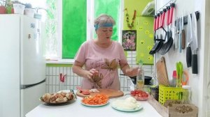 Судак на овощной подушке.