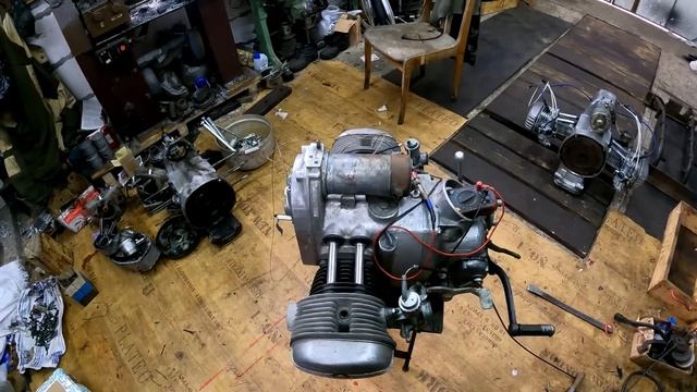 Урал М-61: Запускаем древний мотор 63года. смотреть онлайн