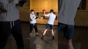 Защита от прямых ударов в боксе. Отбив