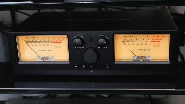 Переключатель усилителей и колонок со стрелочками Douk смотреть онлайн