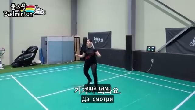 (RuSub) Бадминтон. Бэкхенд. Куда бросить ракетку? Бэкхенд драйв.