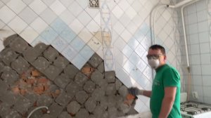 Демонтаж советской плитки! Советское качество )))