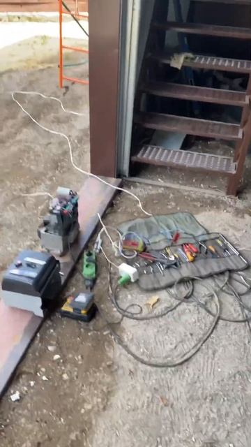 Гараж из сэндвич панелей ч. 5 смотреть онлайн