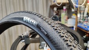 Maxxis PACE 2.1 хорошая универсальная покрышка