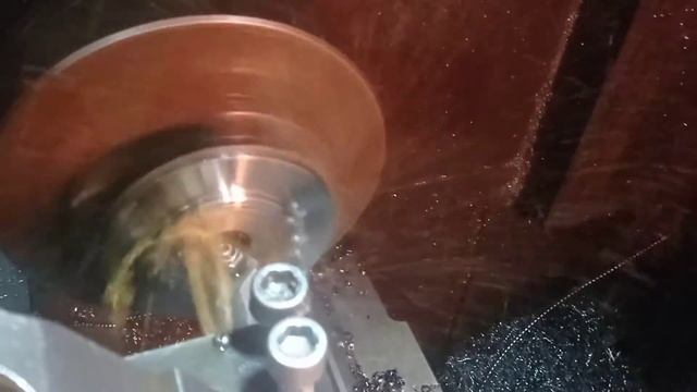 Токарная обработка детали фланец . metal processing