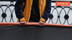 Гигантскую георгиевскую ленту развернули на хабаровской набережной