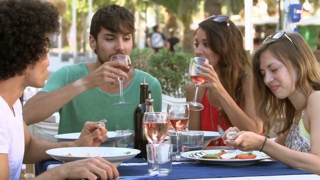 Сделав ЭТО, мужчины постарше привлекут внимание молод смотреть онлайн