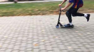 САМЫЙ МАЛЕНЬКИЙ САМОКАТ В МИРЕ!(ролик был снят давно)