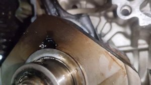 Клин двигателя Suzuki sv 650. Разборка двигателя Suzuki sv 650.