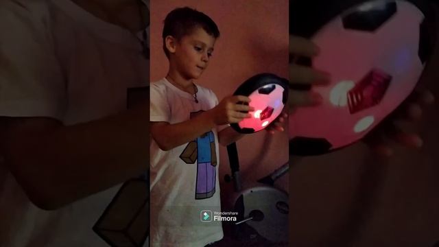 макар показывает воздушный мяч смотреть онлайн