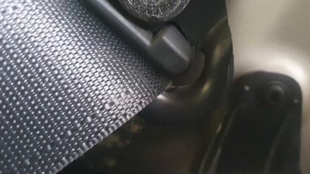 Opel Astra H. Ремонтируем полку багажника. Фиксатор полки ? смотреть онлайн