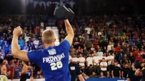 Реклама магазина "Спортмастер"