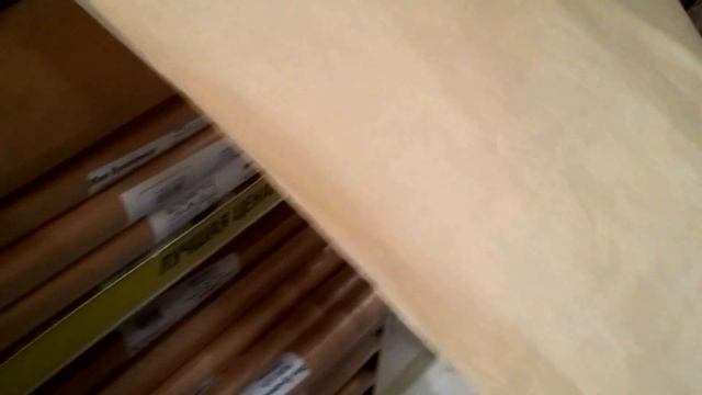 Обои в Леруа Мерлен по 38 рублей за рулон