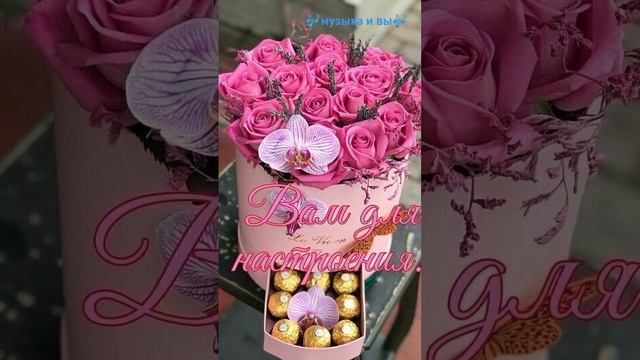 БУКЕТ ИЗ БЕЛЫХ РОЗ....