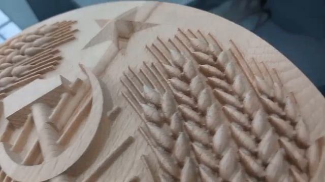 Герб ПМР. Материал БУК. Размер: Диаметр 30 см. Цена 5300 Ру? смотреть онлайн