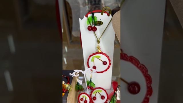 Обзор витрины #стиль #модныепоказы #мурано #бижутерия # смотреть онлайн