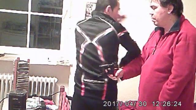 Против пистолета Для Михаила Грудева