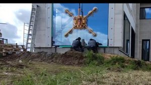 Установка большого стеклопакета. Панорамное остекление