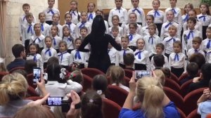 Если б не было школ - Из к/ф Утро без отметок- соло Мария Кузнецова (6 лет)