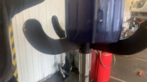 Замена масла в заднем и переднем редукторе Tesla Model 3 Perfor