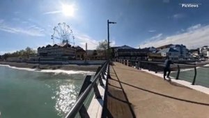 Сочи Лазаревское пляж сегодня 20 мая 2025. Какая обстановка на курорте, море, есть ли мазут.