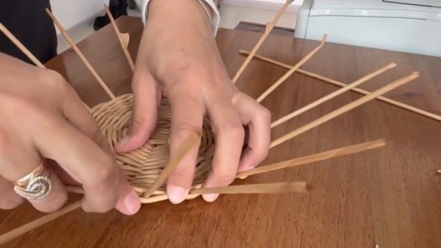 Чашка из газетных трубочек. Корзина своими руками. Пос смотреть онлайн