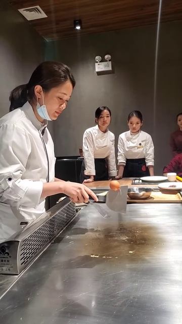 PnIGmZVza94 - Lifestyle Beautiful Train Teppanyaki street food,restaurant,BBQ,Pub street#Short#Short
