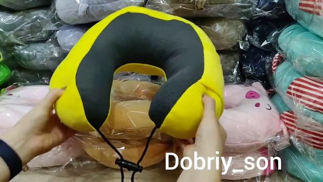 Яркая дорожная подушка dobriy_son