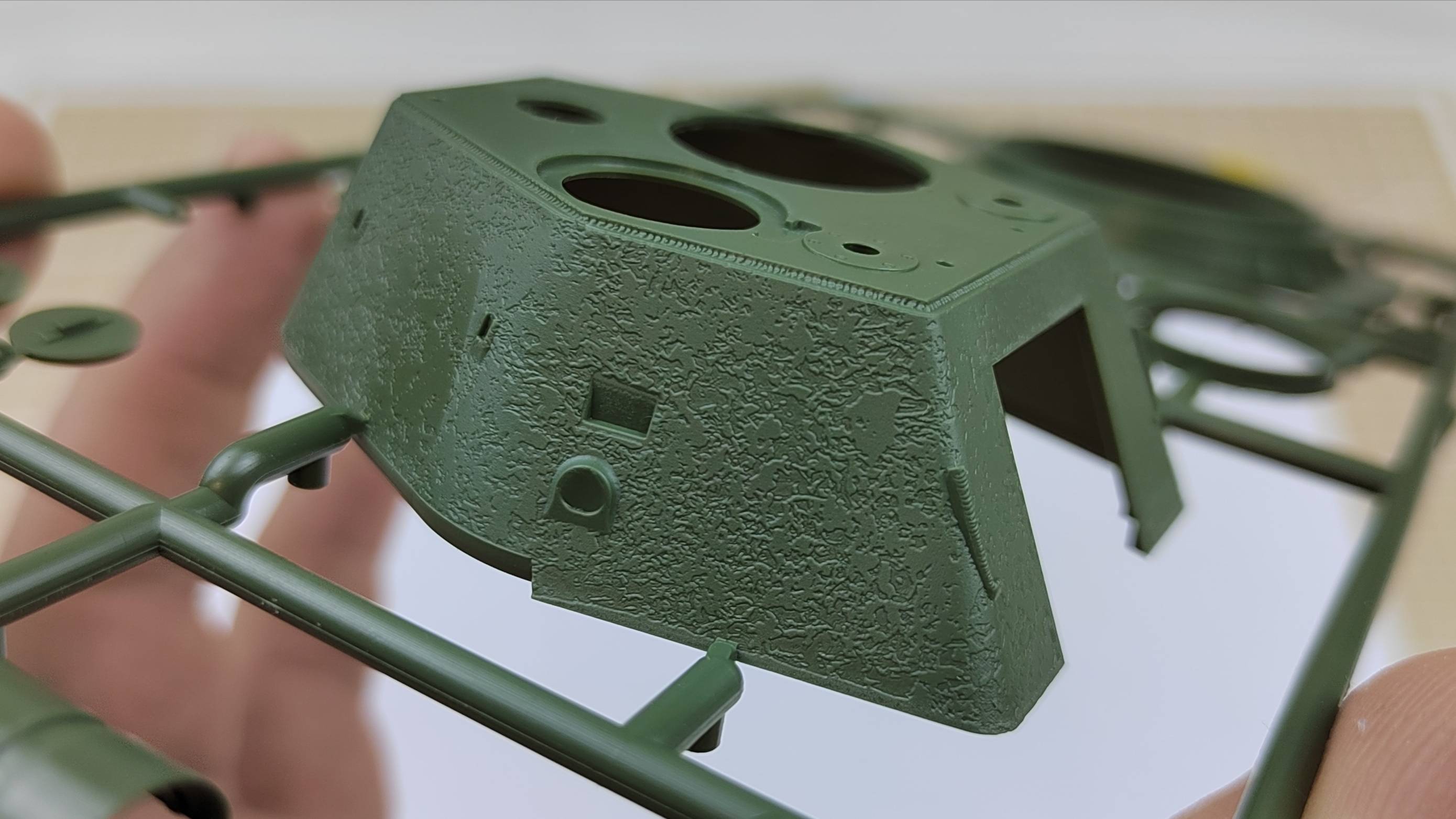 Выпуск № 10 - "Имитация фактуры литой брони" смотреть онлайн