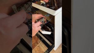 Замена переключателя электроплиты Indesit I5VSH2A(W/RU