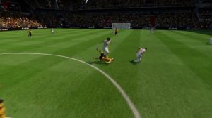 Как грамотно отбирать мяч в Fc 24