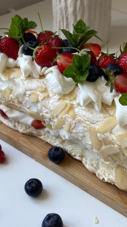РЕЦЕПТ РУЛЕТА ЗДЕСЬ ⬇️ #кондитер #рулет #рецепт #пирожное #торт #пасха #кулич