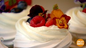 Безе и меренга - они, если честно... одно и то же? Доброе утро. Фрагмент выпуска от 20.05.2025