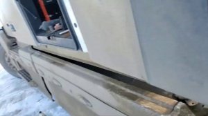 Замена подушки кабины Volvo VNL 780.