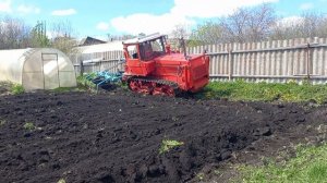 ДТ-75 Вспашка огородов и крепление гидробака.