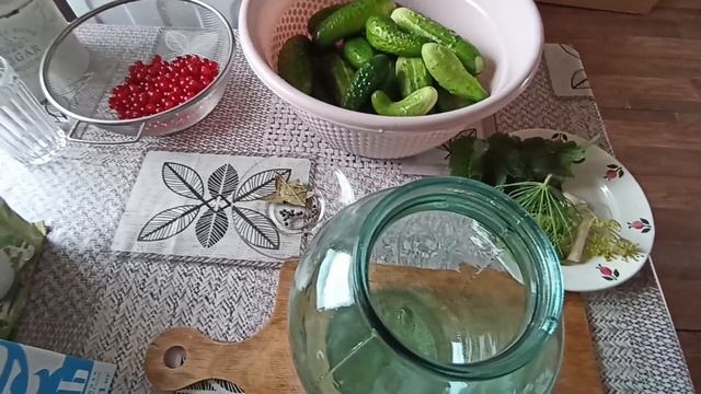 Огурцы на зиму без уксуса с красной смородиной и горчи смотреть онлайн