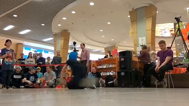 Сергиев Посад Танцевальная битва 360 ГрАдУсОв Пара №11 breaking kids смотреть онлайн