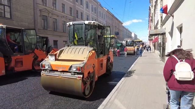 Асфальтирование дороги / Работа асфальтоукладчика, ка