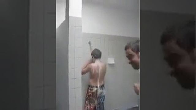 прикол с шампунем смотреть онлайн