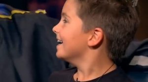 Сын Анны Нетребко поёт песню Одинокая ветка сирени (Ве