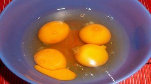 Стручковая фасоль со сметанно-чесночным соусом