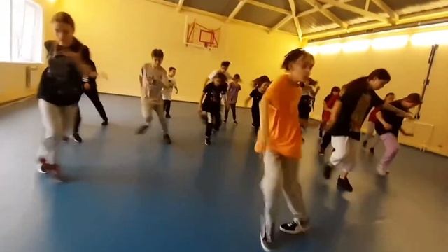 Танцевальная школа хип-хопа ДРАЙВ-КУДРЯВЦЕВ ЛЕОНИД и ЭЛЛА смотреть онлайн