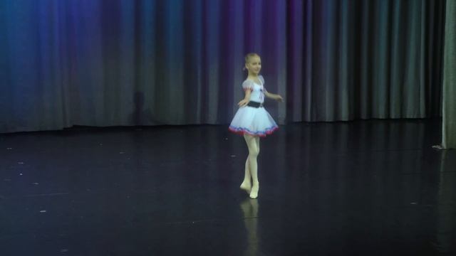 Вариация из балета Пламя Парижа исп Е Ермолаева смотреть онлайн